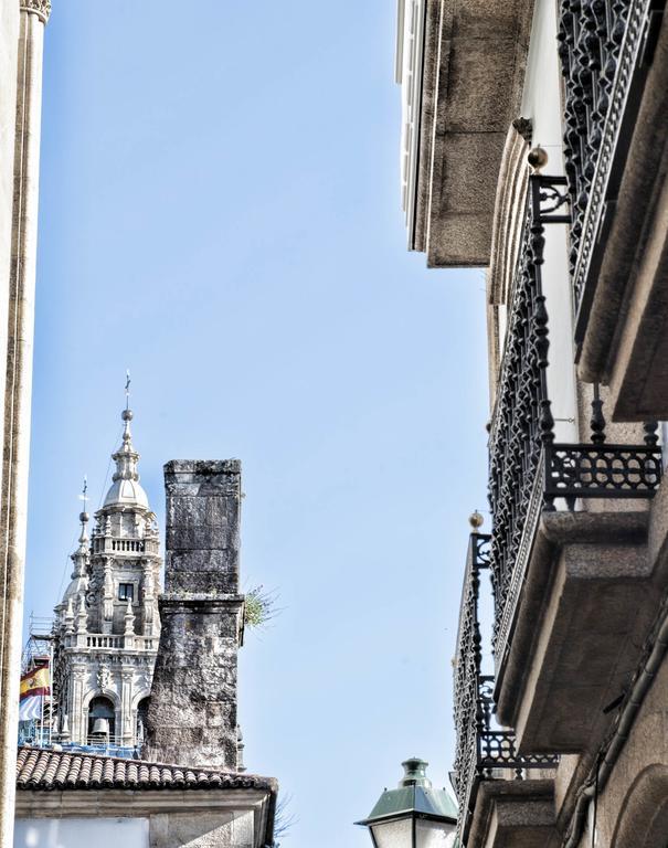 O Codice By Moradas Nieto Santiago de Compostela